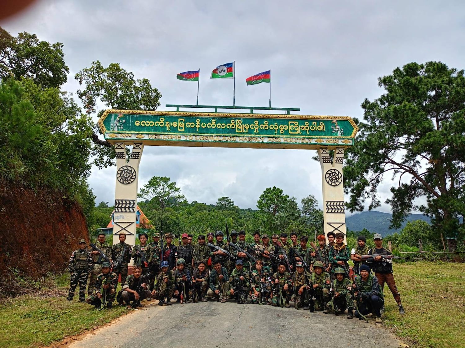 စစ်တပ် ထိုးစစ်မြှင့်၊ ကန်ပက်လက်မှာ တိုက်ပွဲပြင်းထန်