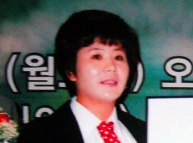 탈북 후 남한에 성공적으로 정착해 대형 버스를 운전하는 유금단씨.