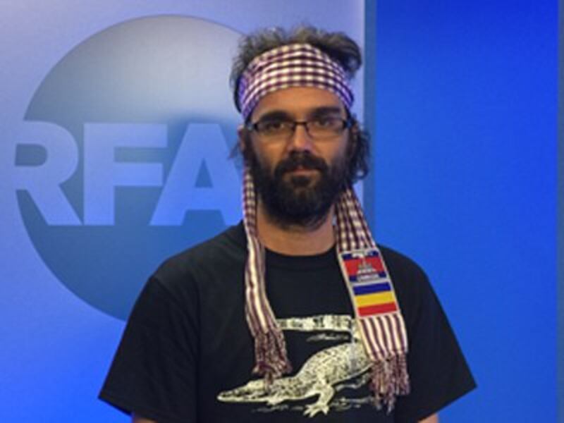 Alejandro Gonzalez-Davidson, deputy director of Mother Nature Cambodia, visits RFA's studio in Washington, D.C., April 21, 2015.