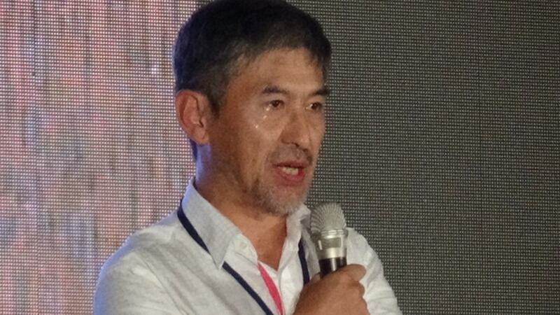 1989年北京戒严时身为军官的李晓明在台北六四晚会中洒泪忏悔（记者夏小华摄）