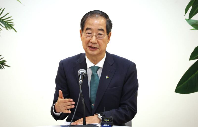 한덕수 대통령 권한대행 국무총리가 지난해 6월 서울에서 열린 출입기자 간담회에서 핵무장은 고려 단계가 아니라고 밝히고 있다.