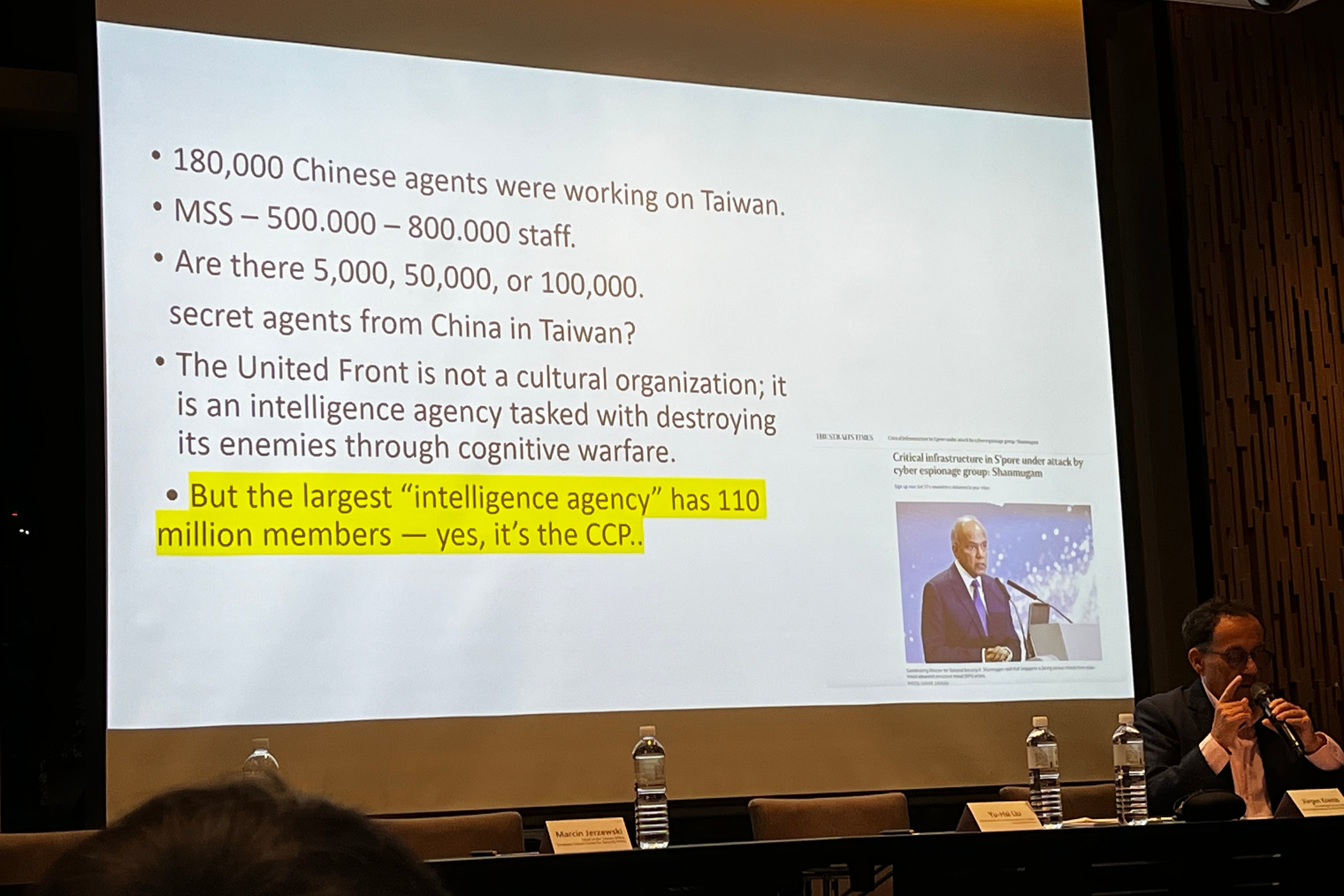 德國資深記者周勁恆(Jürgen Kremb)在一份針對中國情報機關的研究報告中,推估潛伏在臺灣的中共間諜人數達到五萬至十萬人。