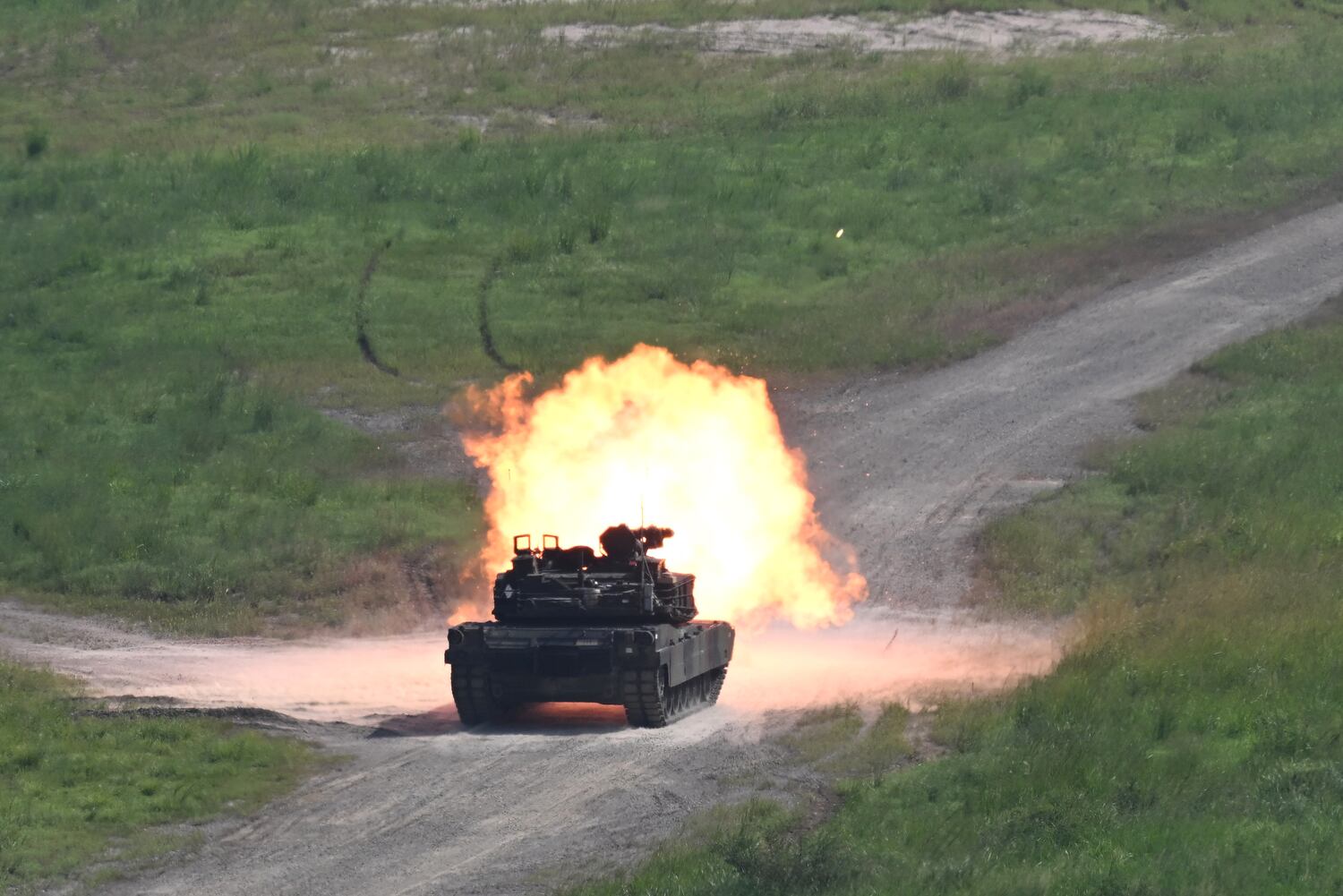 Taiwan gets first batch of ‘world’s most advanced’ tanks from US