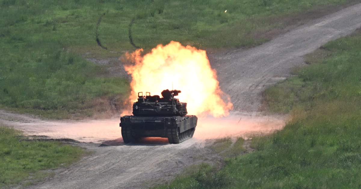 Taiwan gets first batch of ‘world’s most advanced’ tanks from US ...