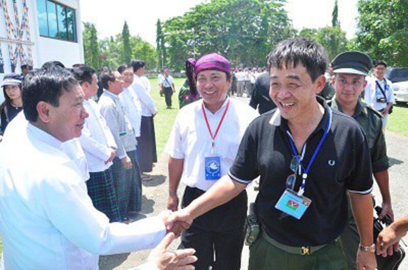 The KIA's General Gun Maw (R) arrives in Myitkyina on May 27, 2013. Photo credit: RFA.