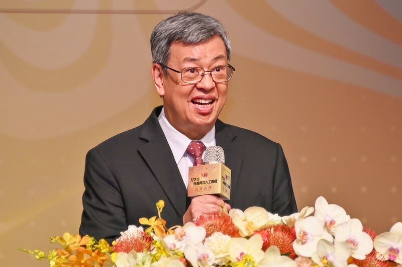 台灣政府指，持續撐香港並檢討港人來台申請作業程序。圖為台灣行政院長陳建仁。（行政院提供）