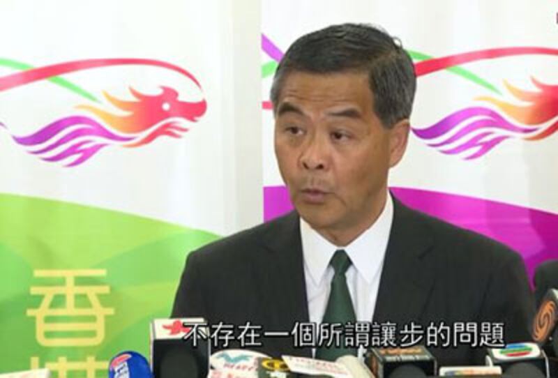 2015年3月6日，行政長官梁振英引述張德江指，政改問題中央不存在讓步，若立法會否決政改方案，亦不存在重啟五步曲，亦不會撤回人大8.31決定。（香港政府新聞網）