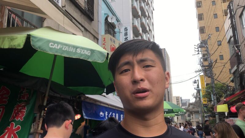 施生向記者表示,在旅程中聽到不少普通話,相信內地人會依然來日本旅遊。(張仕仁攝)