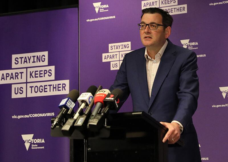 澳大利亞維州州長安德魯斯(Daniel Andrews)去年10月,未與澳聯邦政府協商的背景下與中國簽署「一帶一路」倡議框架協定;但未能成為維州原木進口中國的通行證。(安德魯斯臉書照片)