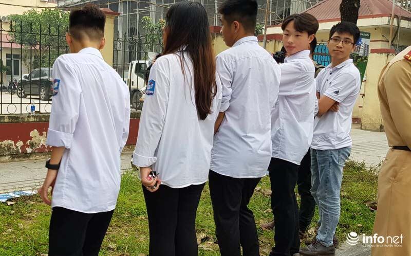 Hình minh họa. Nhiều học sinh bị nghi là đã nghỉ học để đến xem phiên tòa xử Khá Bảnh hôm 13/11/2019