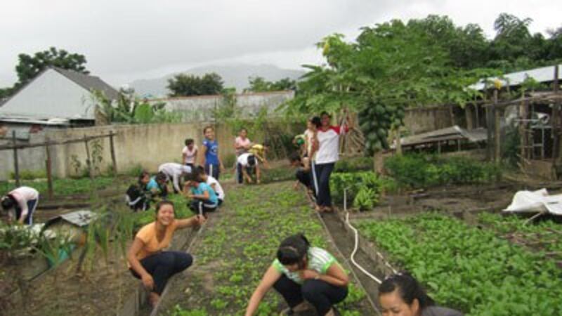 Các em sắc tộc Gia Rai và Ba Na ở Nhà nội trú Dak Glei, Kontum.