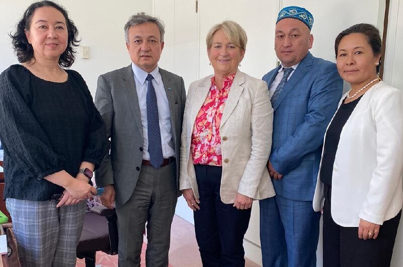 duq-heyet-awstraliye-parlament-ezasi-barbara-pocock-2.jpg