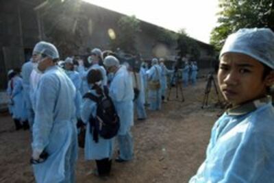 VIETNAM_HEALTH_FLU_MEETI_250.jpg