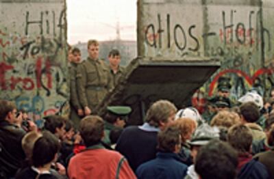 berlin_wall-200.jpg