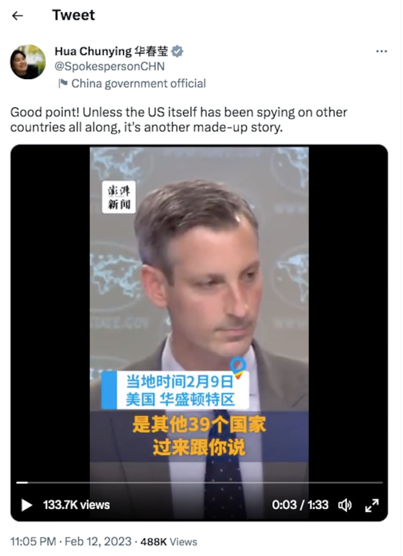 华春莹推荐了一部关键信息被剪切的影片。截取自华春莹推特帐号