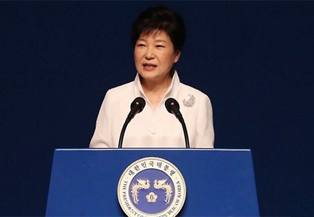 박근혜 대통령이 15일 서울 세종문화회관에서 열린 제71주년 광복절 경축식에서 축사하고 있다.