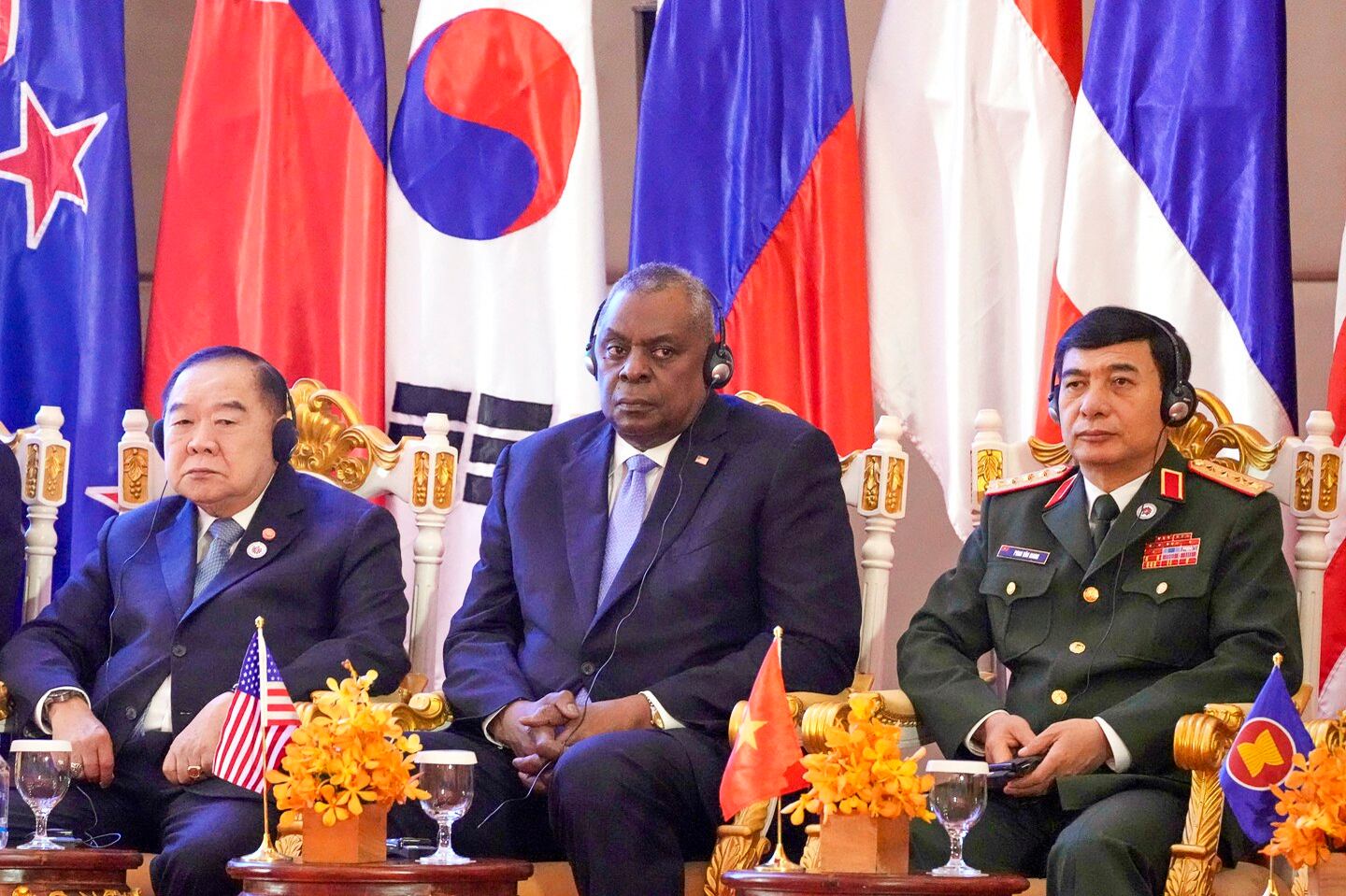 Amid US flirtation, Cambodia stresses ‘steel’ ties to China – Radio ...