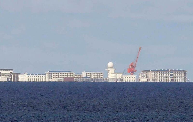 2017-04-21T120000Z_1724345356_RC15D0CF18B0_RTRMADP_3_SOUTHCHINASEA-CHINA-PHILIPPINES.JPG