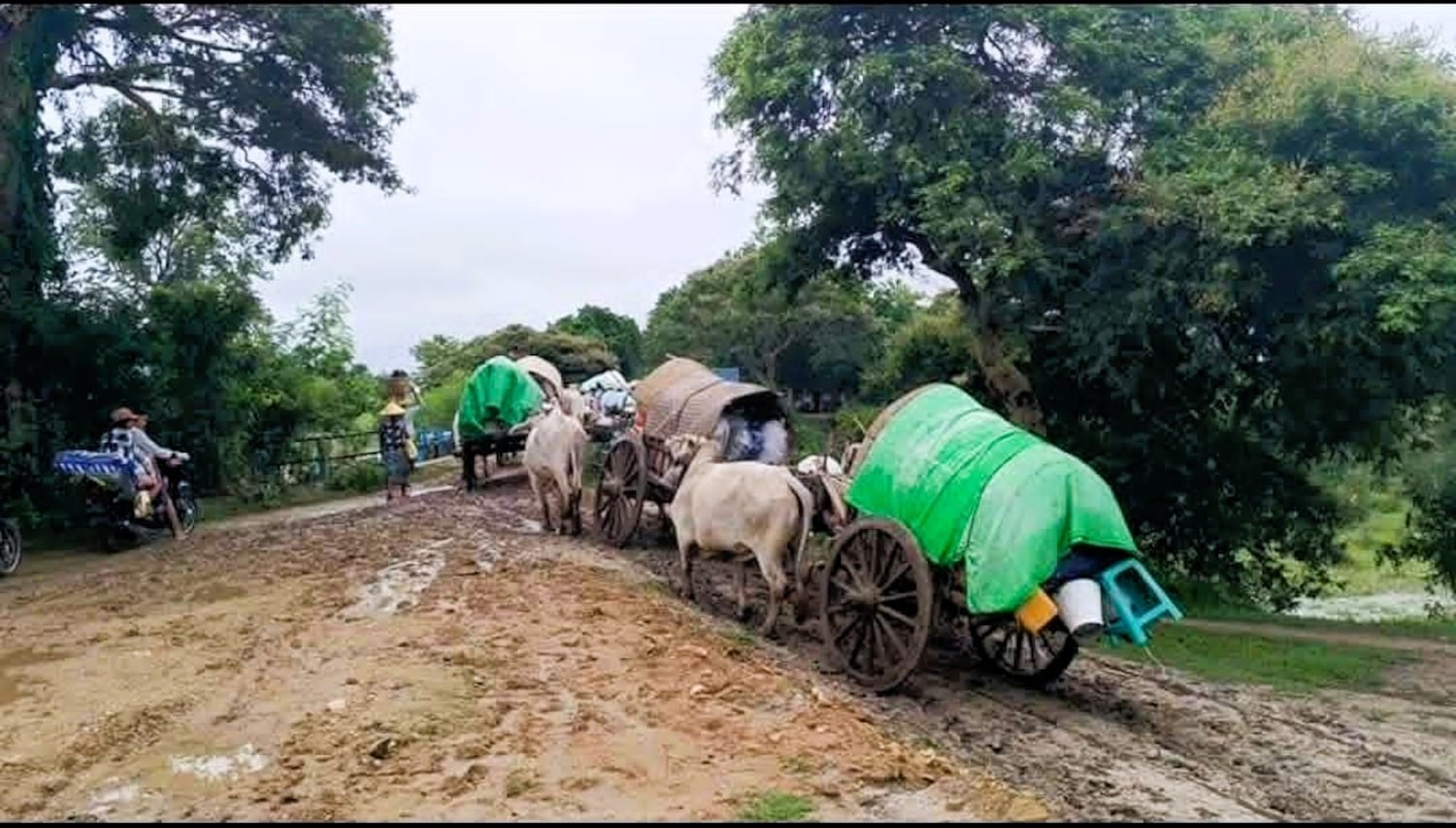 ရေဘေးသင့်နေတဲ့ ခင်ဦးမှာ လေကြောင်းတိုက်ခိုက်မှုကြောင့် အမျိုးသမီးတစ်ဦး ဒဏ်ရာရ