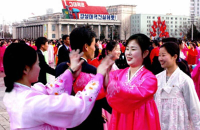 NK_women_dance_305