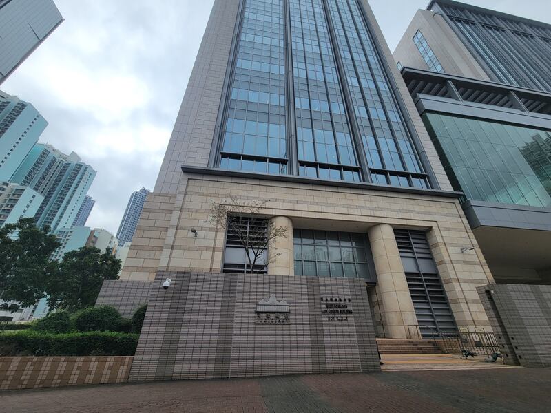 案件周三(29日)在西九龍裁判法院首度提堂,男子被控「作出一項或多項具煽動意圖的作為」等罪。(吳婷康攝)