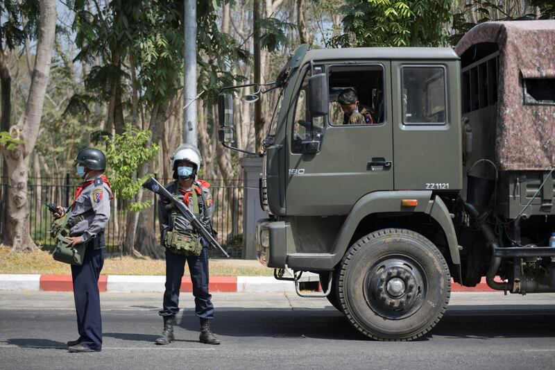 myanmar-police.JPG