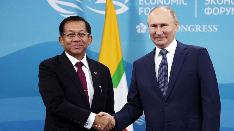 minaunghlaing-putin.jpg