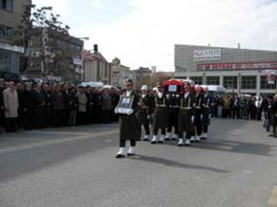 General-Reza-Bekin-depne-murasimi-3-305.jpg