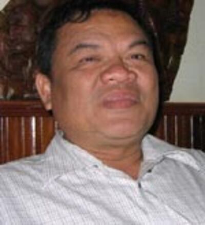 ញឹក​​ប៊ុនឆៃ