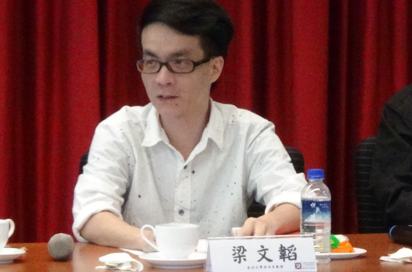美通过香港人权法案 忧今日香港、明日台湾 – 普通话主页