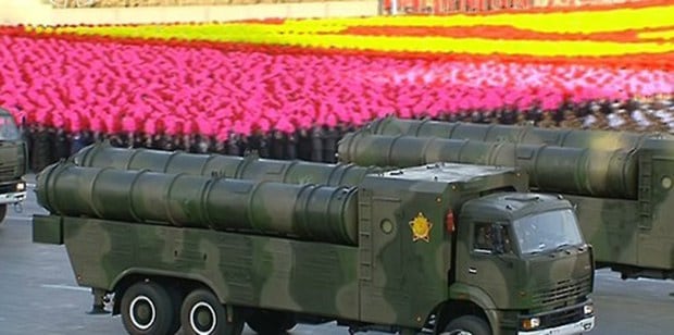 2015년 노동당 창건 70주년 기념 열병식에서 공개된 무수단 미사일.