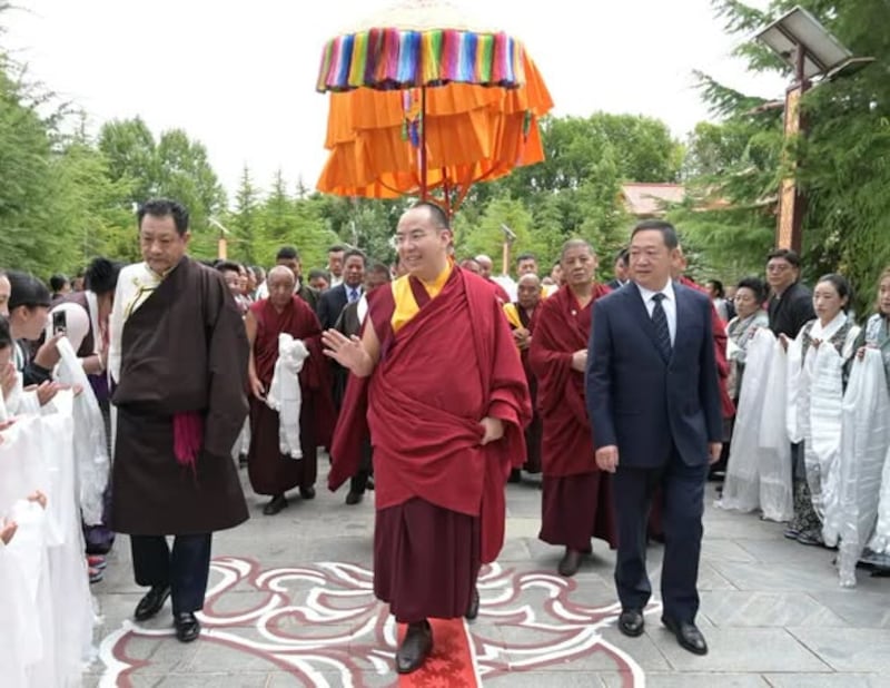 ཕྱི་ཟླ་ ༧ ཚེས་ ༣༠ ཉིན་བོད་དུ་ཕེབས་འབྱོར་སྐབས།
