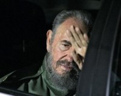 Phidel_Castro_resign_200.jpg