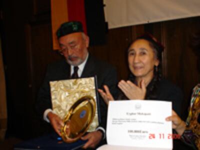 duq-qurultay-rabiye.jpg