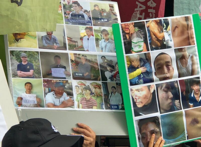 台塑河静厂受害越南人在当地抗议台塑，被越南共产党政府警察施暴关押。（记者夏小华摄）