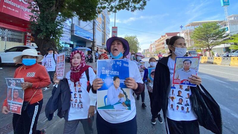 Family_protest_010821_2.jpg