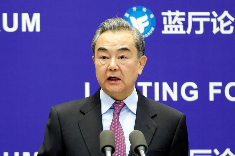 中国外交部长王毅22日在北京一场推动中美关系重回正轨论坛致词称，新疆、西藏等少数民族聚居地区更是中国人权进步的典范。（路透社）