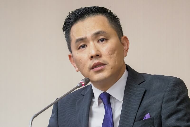 2021年1月25日,國民黨立委陳以信:美國時隔2年4個多月再度敦促兩岸進行「有意義的對話」。(鍾廣政攝)