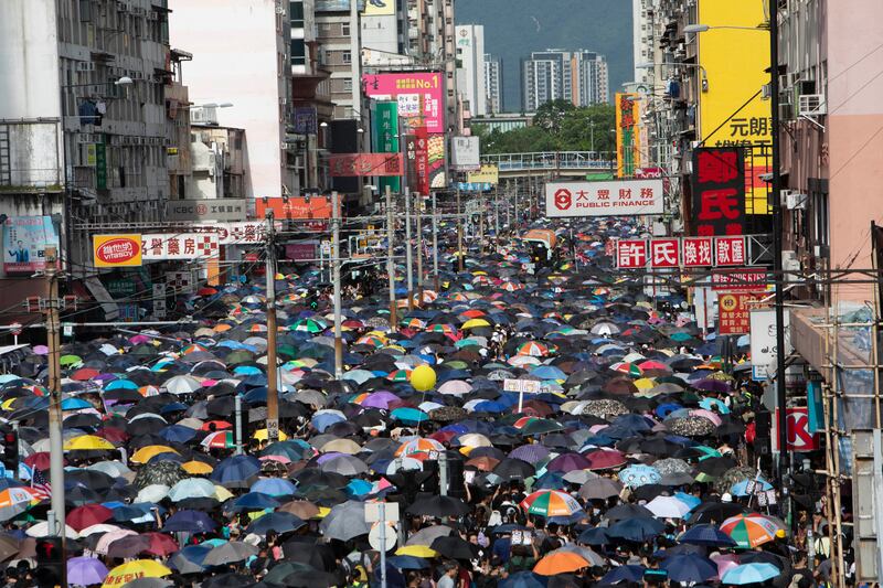 721事件一星期後,市民發起728元朗大遊行,人潮擠滿大馬路。(吳志平攝)