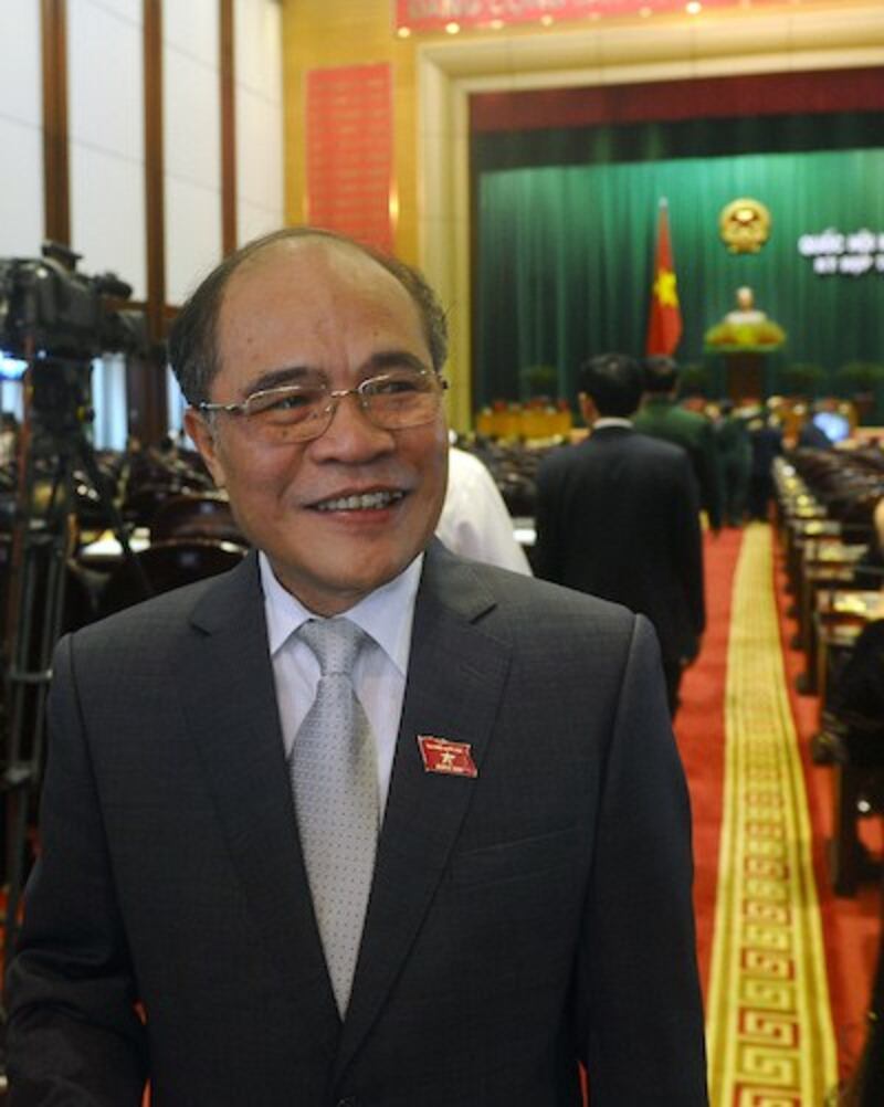 Hình minh hoạ. Chủ tịch Quốc hội Nguyễn Sinh Hùng ở Hà Nội hôm 21/10/2013. Ông từng phát biểu "Quốc hội tức là dân, dân quyết sai thì dân chịu, chứ kỷ luật ai?"