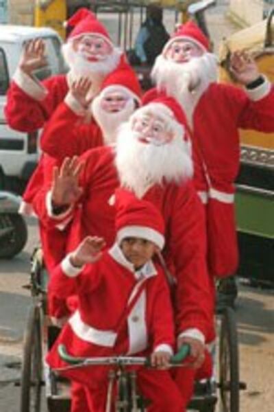 ChristmasSantaIndia150.jpg