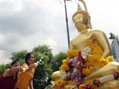 thais-new-year-250.jpg