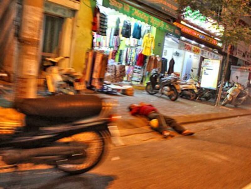 Một đạo tặc vừa bị đánh hội đồng trên đường phố
