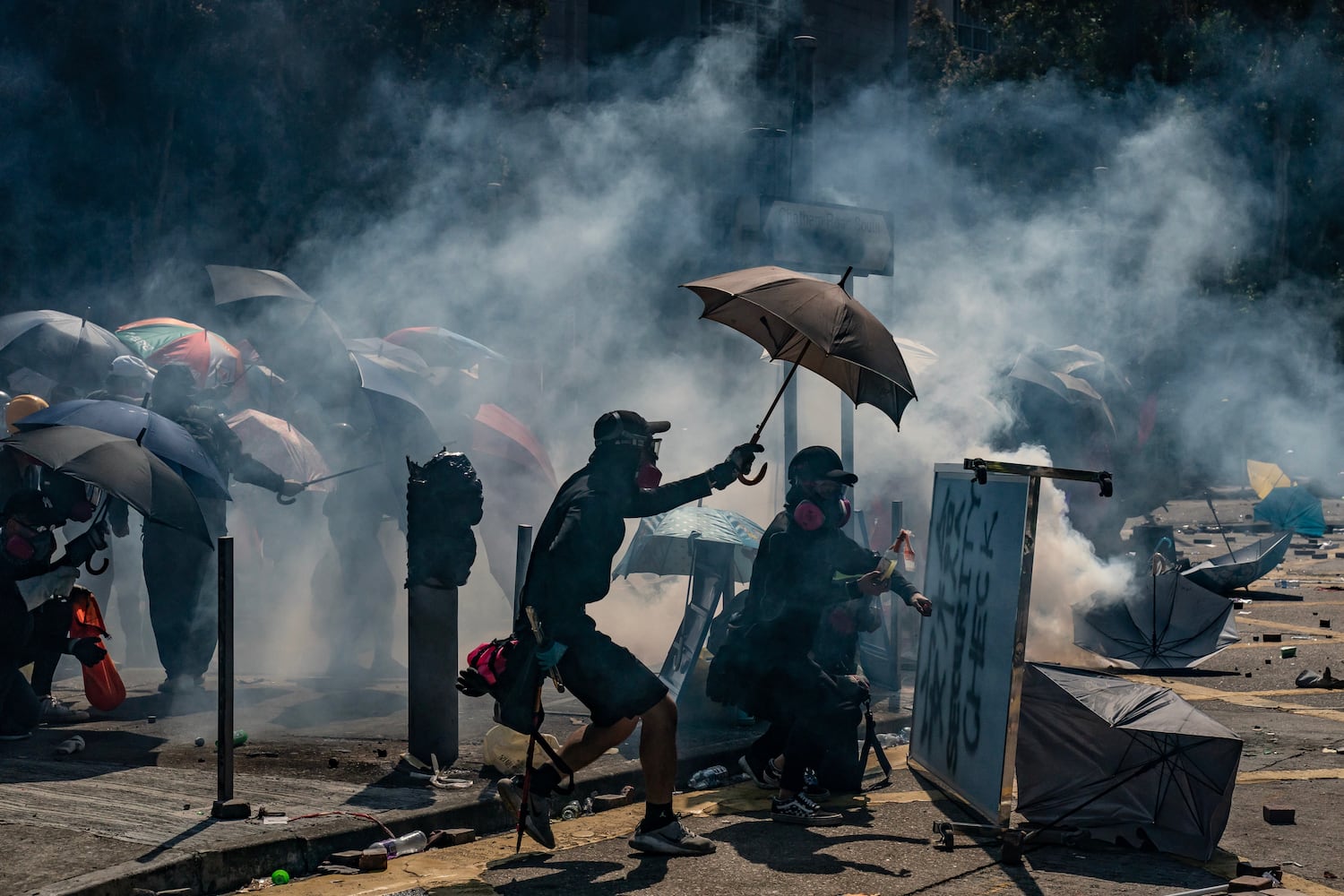 Protesters clash with police as police fire teargas at them at The Hong Kong Poytechnic University on November 17, 2019 in Hong Kong. (Anthony Kwan/Getty Images)