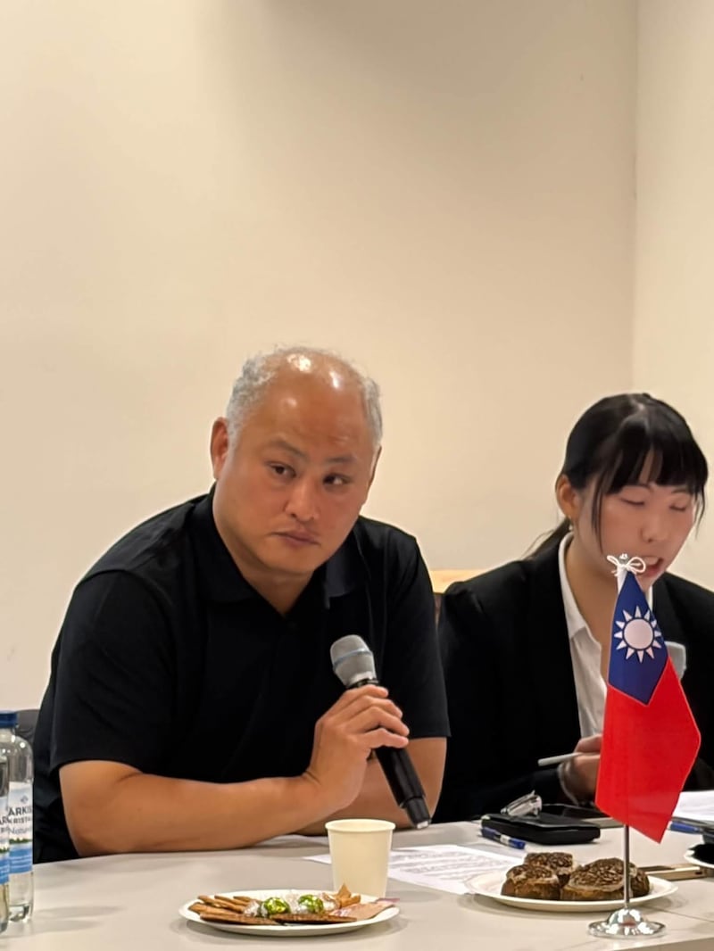 台湾人权工作者李明哲呼吁民主国家或许应该改采「有罪推定」的司法原则，以对抗跨国镇压行动。