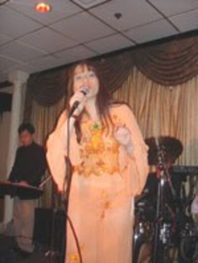 LilySinger150.jpg