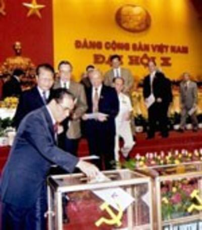 Party10Memembers150.jpg