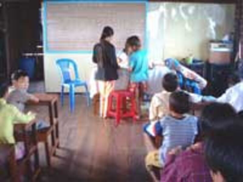 VnCambodiaSchool200.jpg