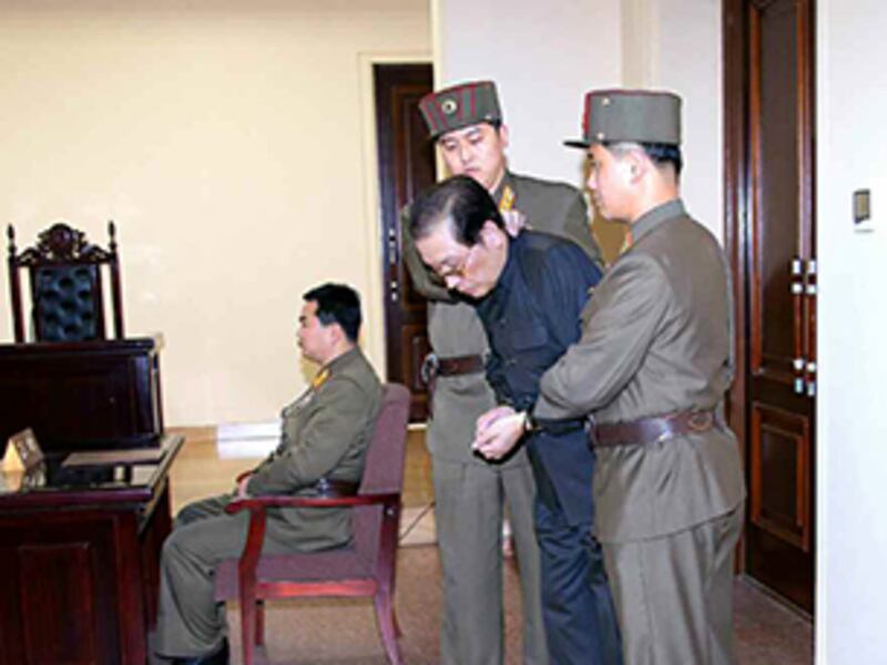 북한은 2013년 12월 12일 국가안전보위부 특별군사재판을 열어 2인자로 통하던 장성택에게 '국가전복음모죄'로 사형을 선고하고 곧바로 처형했다.