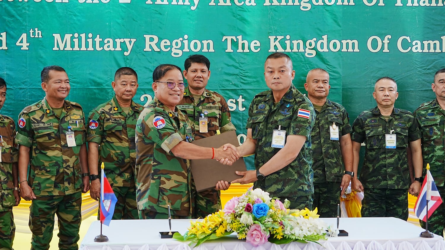 មេទ័ពភូមិភាគ២ថៃព្រមានឈប់ជជែករឿងព្រំដែនជាមួយភាគីកម្ពុជា